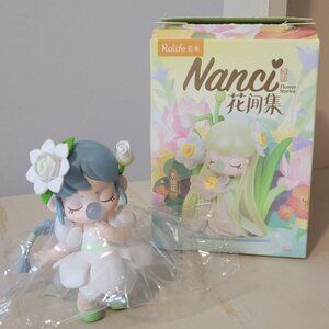 NIB Nanci Flower Series Blind Box - Gardenia